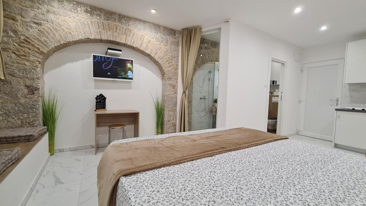 Tales Of Split - 100 Meters From The Seafront Apartment ภายนอก รูปภาพ